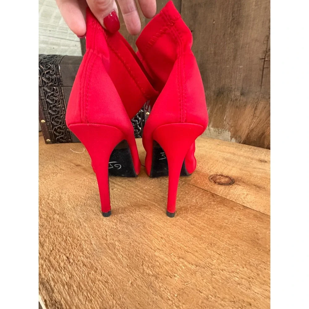DBDK Fashion Red Stretch Peep Toe Stiletto Ankle Booties Y2K Club Heels Size 6.5
